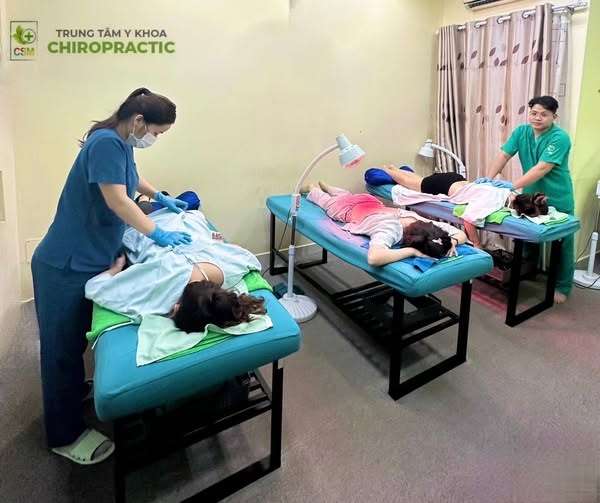 Vì sao nên điều trị cong vẹo cột sống bằng Chiropractic.