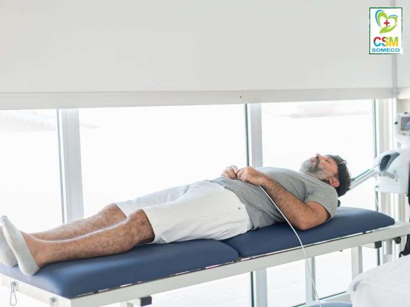 Keo gian cot song Kéo giãn cột sống.