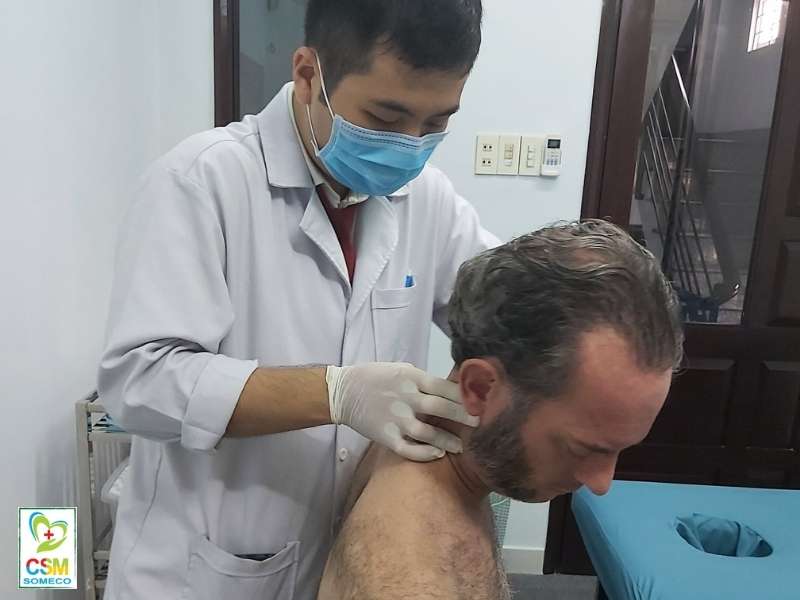 chiropractic ho tro giam dau dau chong mat bang cach nao Chiropractic hỗ trợ giảm đau đầu, chóng mặt bằng cách nào?