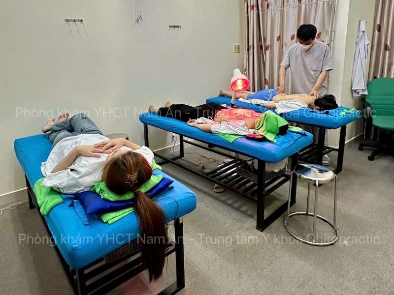 chiropractic la gi hoat dong dua tren co che nao Chiropractic là gì? hoạt động dựa trên cơ chế nào?